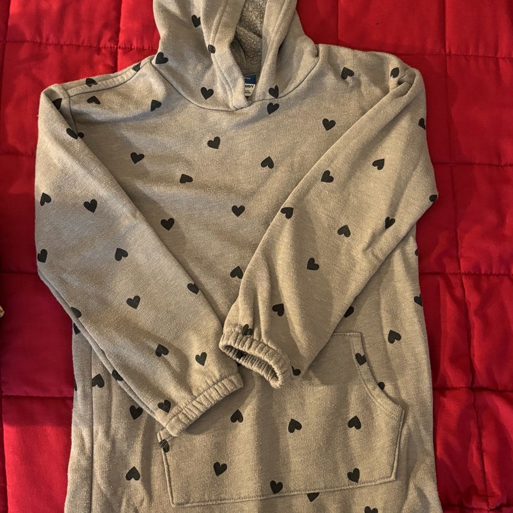 Old Navy Gray Heart Print Kids Casual Dress